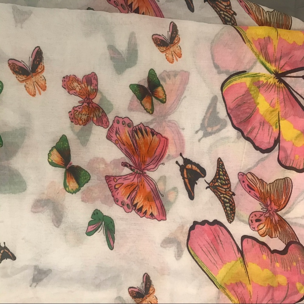 Butterfly Scarf - Picture 3 of 6
